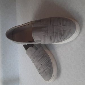 Vince Camuto Beyza gray suede leather slip on loafer shoes size 7